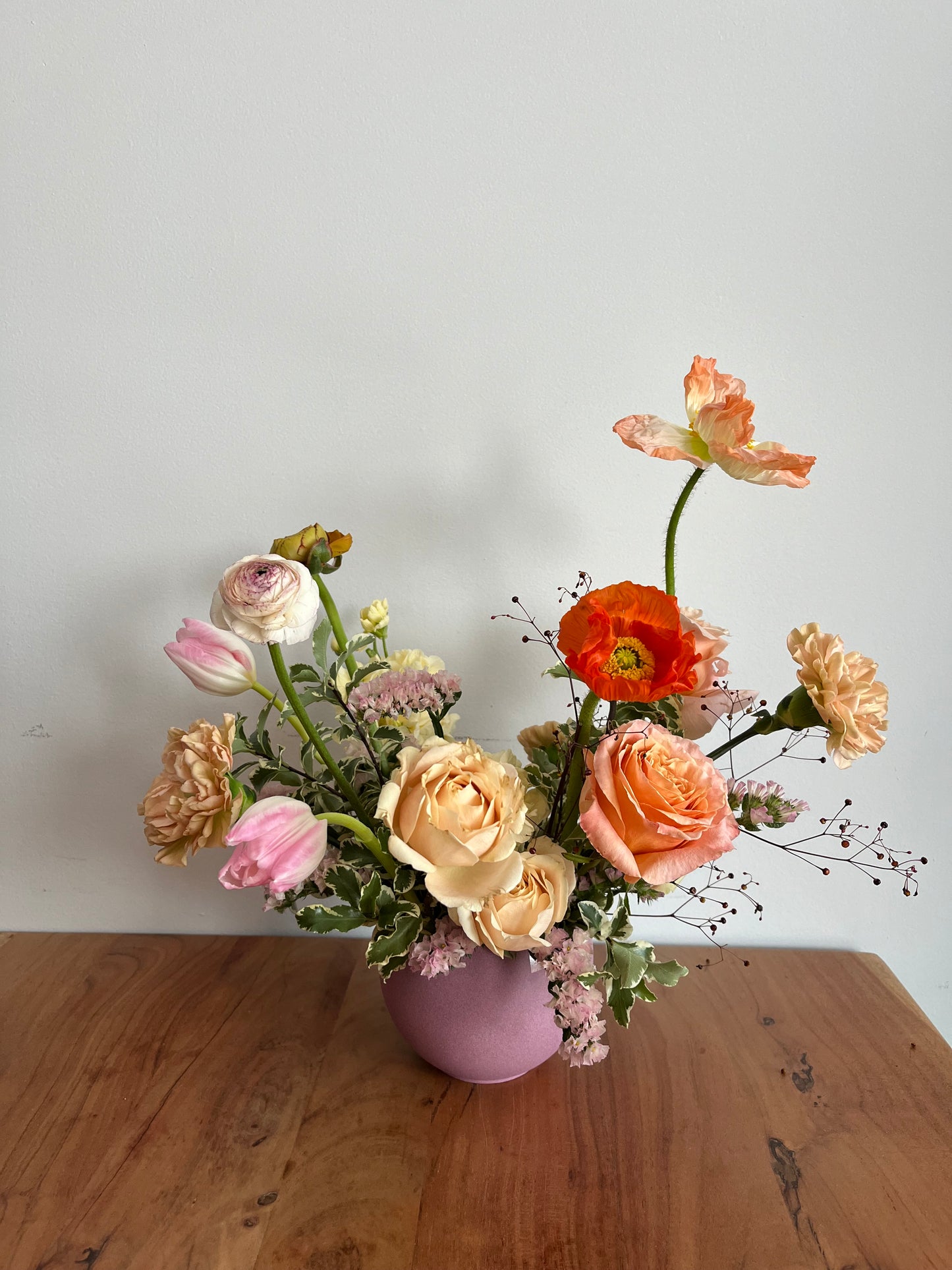 Valentine Medium vase arrangement